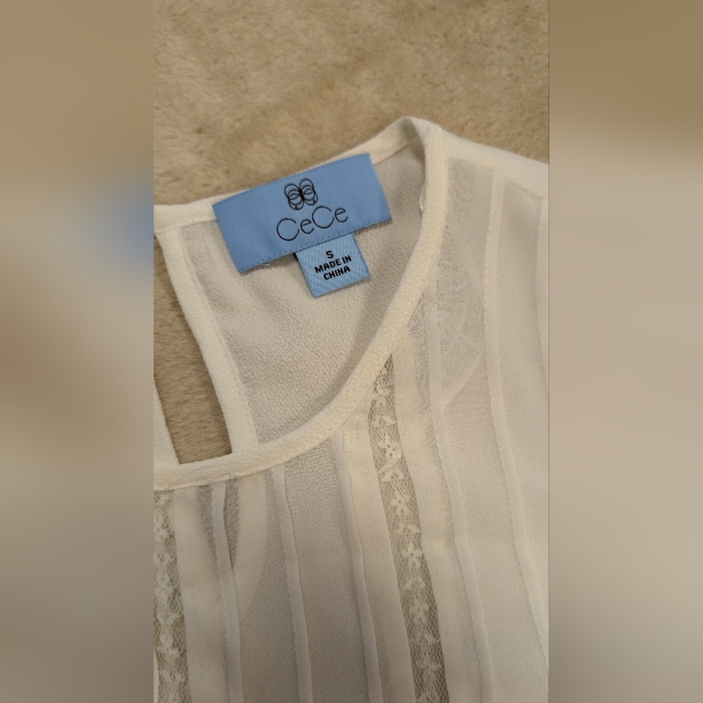 CeCe Blouse Like New